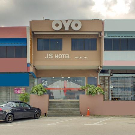 Oyo 89985 Js Hotel Johor Bahru Extérieur photo