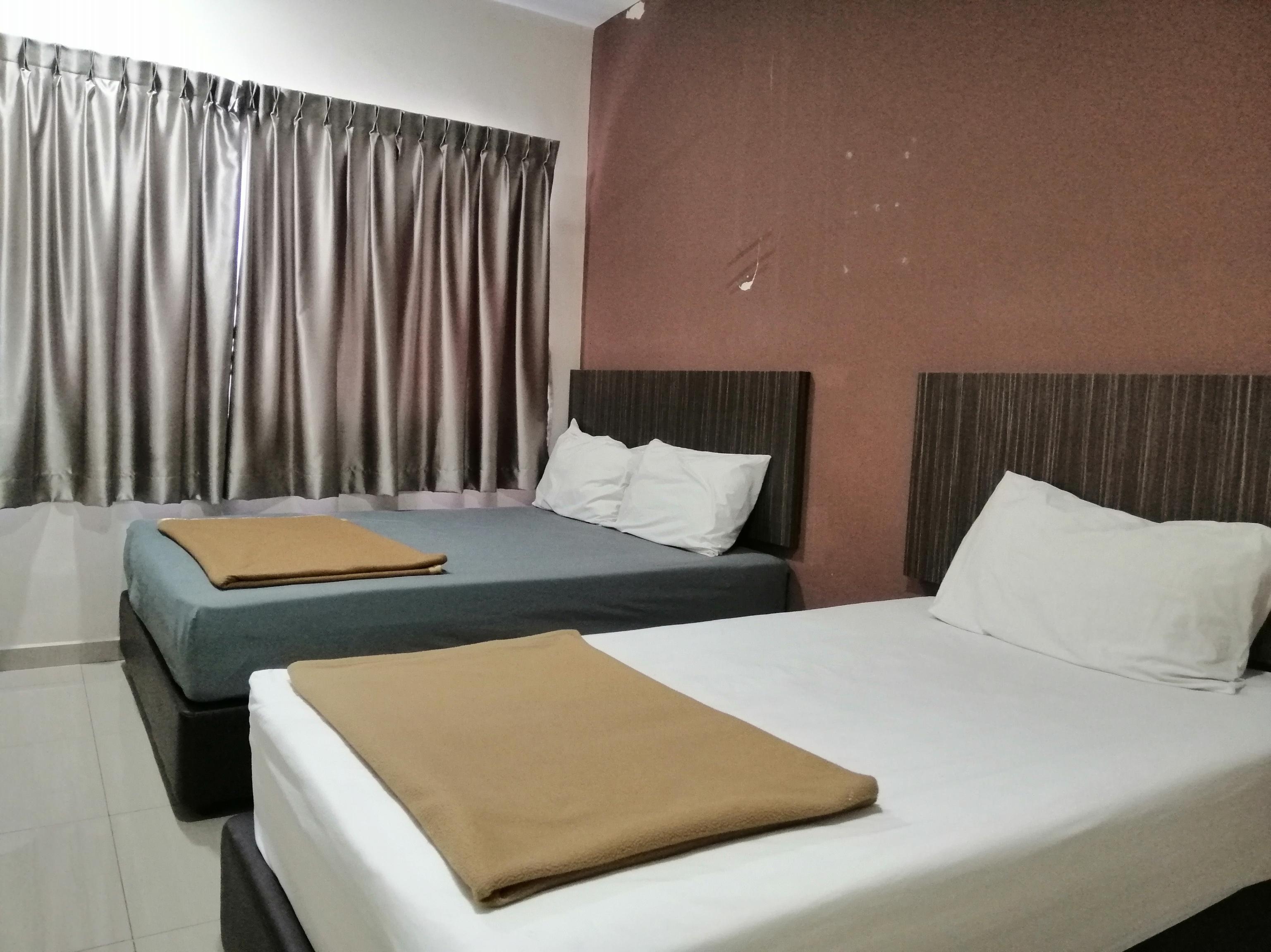 Oyo 89985 Js Hotel Johor Bahru Extérieur photo